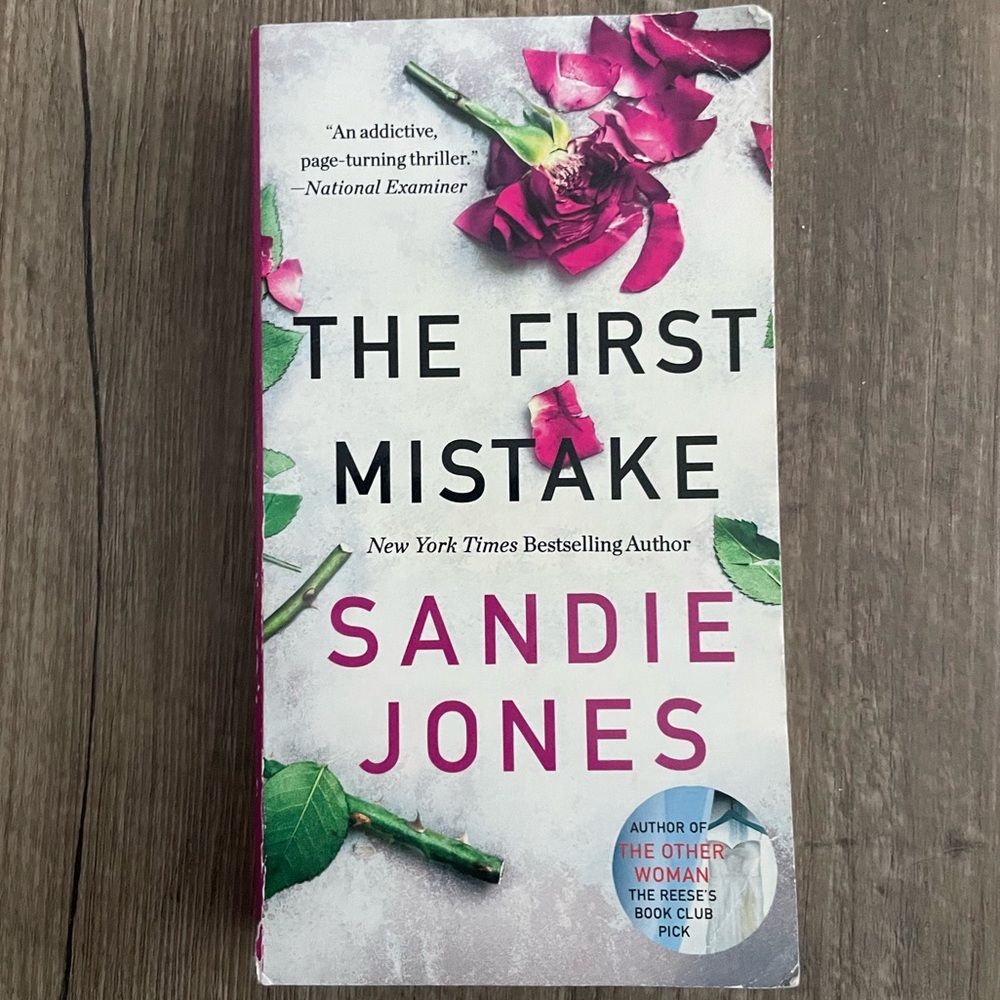 The First Mistake by Sandie Jones - Paperback